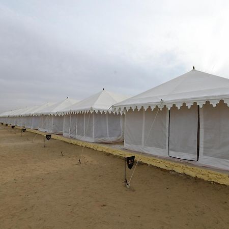 Collection O Amigo Camps Otel Sām Dış mekan fotoğraf